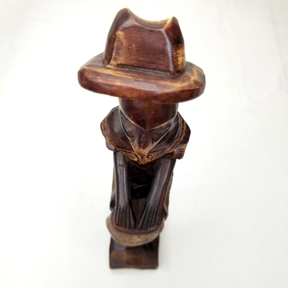 Folk Art Handcarved Wooden Man with Hat and Drum, Drummer Figurine Sculpture - Picture 8 of 11